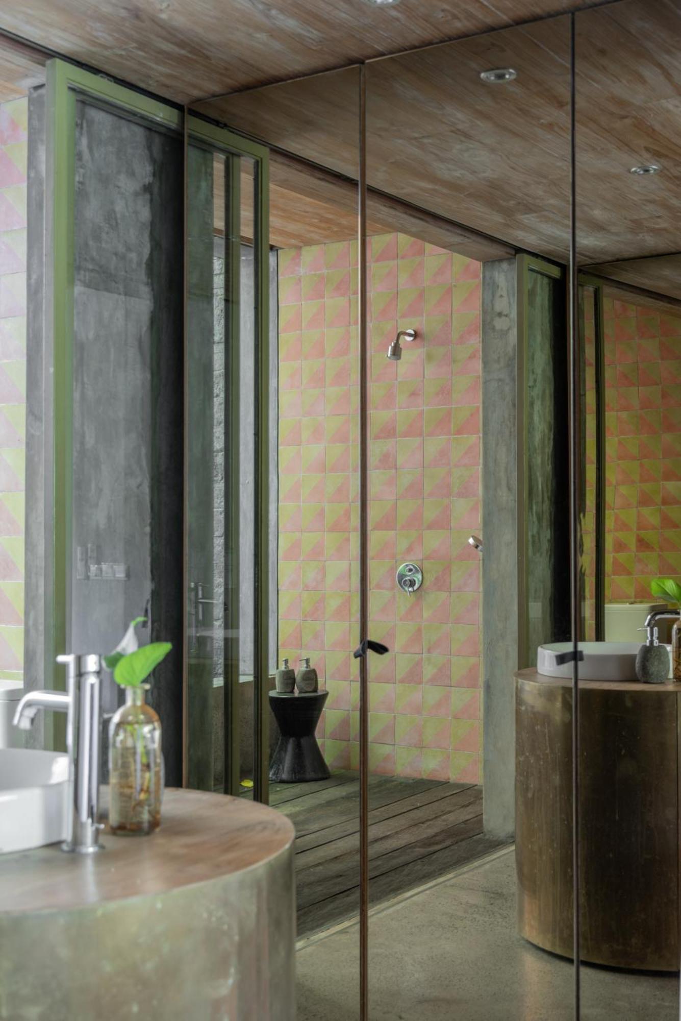 Chameleon Villa Bali Selemadeg Exterior foto